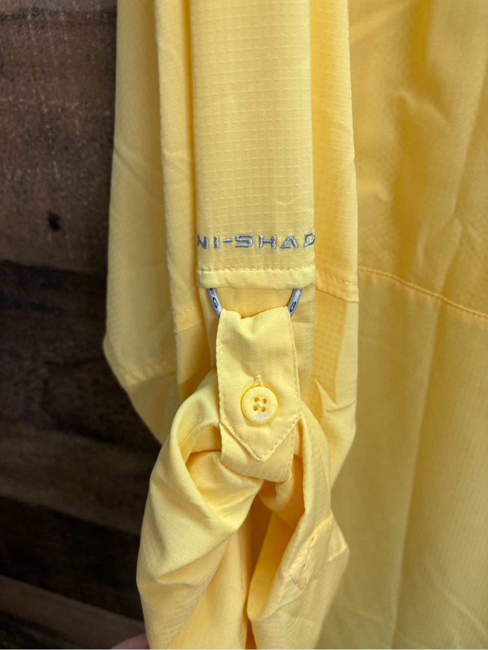 Columbia Yellow Men's Long-Sleeve Vented PFG Outdoor Shirt Size XL EUC - Picture 3 of 4